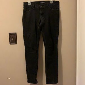 Levi’s- Too Superlow 524 Jeans